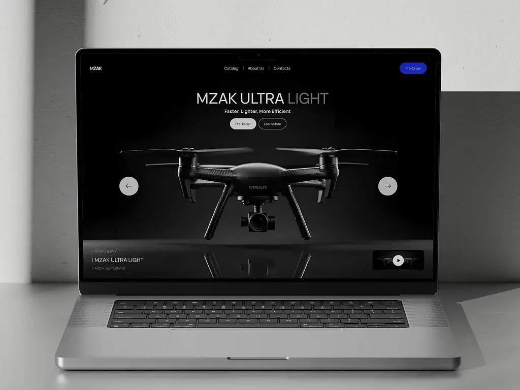 Cinematic Product : le drone MZAK Ultra Light sur fond noir.